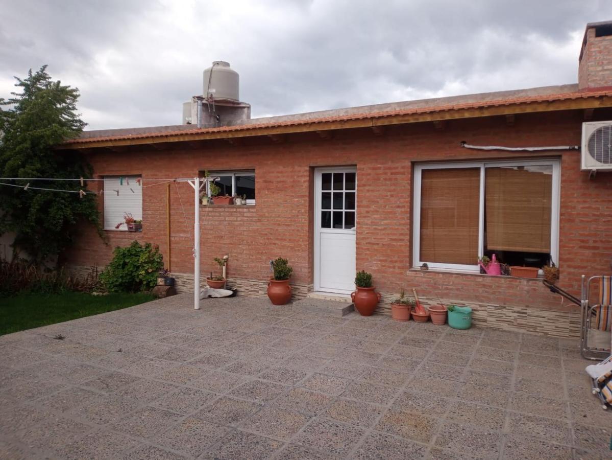 Departamento Trelew Daire Dış mekan fotoğraf